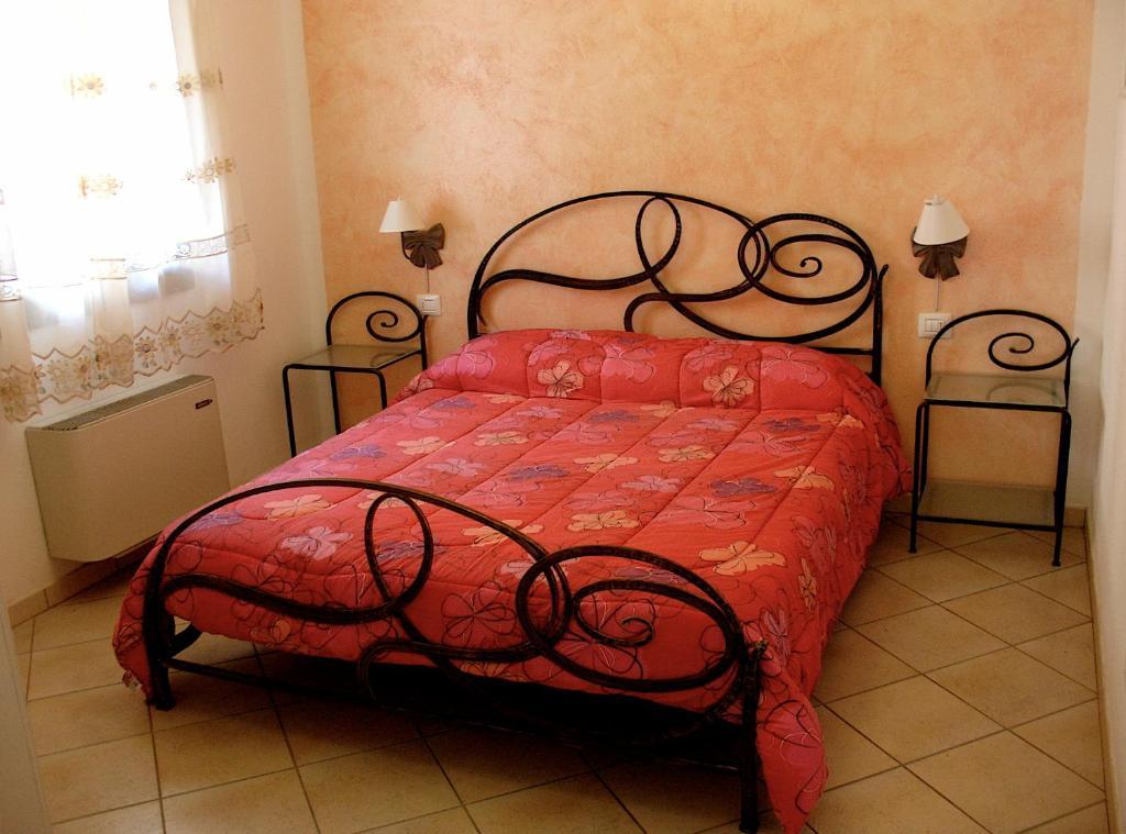 Agriturismo Ca' Isotta Castello di Serravalle Luaran gambar